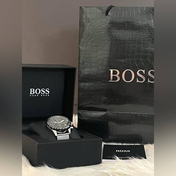 HB1513886 - Hugo Boss Men’s Pilot Edition Chronograph Watch - Picture 3 of 10